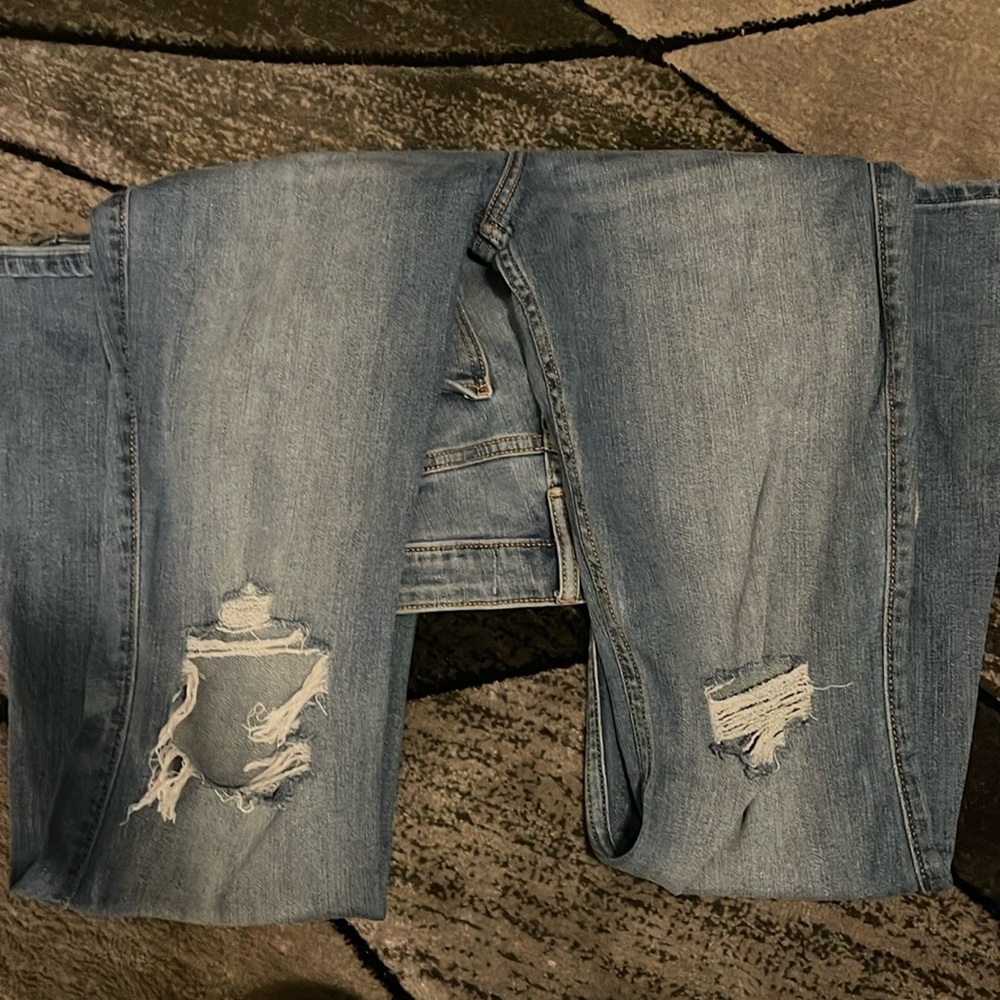 Hollister Flare Distressed Jeans High Rise